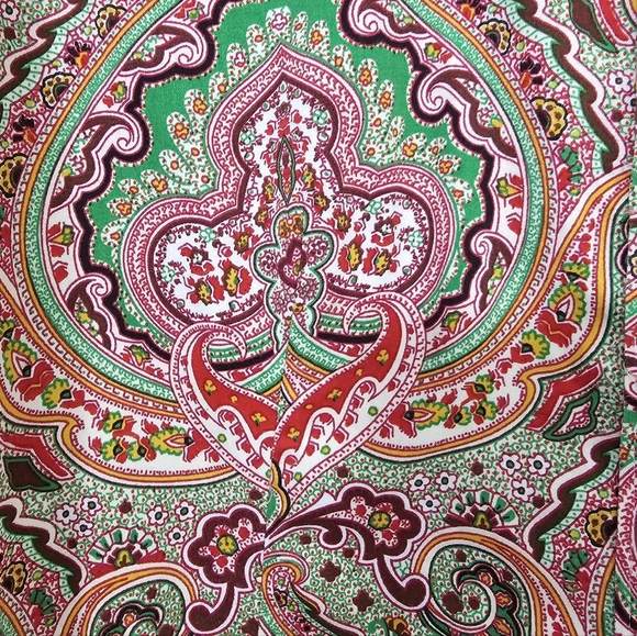 Talbots Women's Button Down Paisley Print Oxford sz 14P - Picture 2 of 6